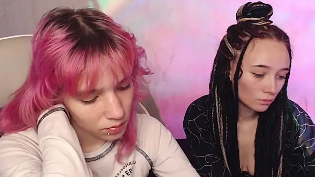 Snapshot of Robin_yourss chatting on 11-17-25, 10:21 Robin yourss online show from 11-17-25, 10:21