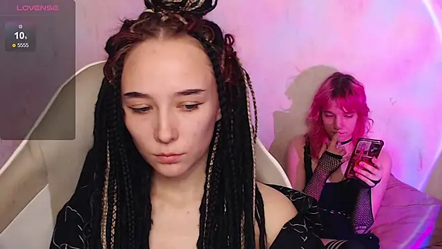 Robin yourss online show from 11-23-25, 01:22