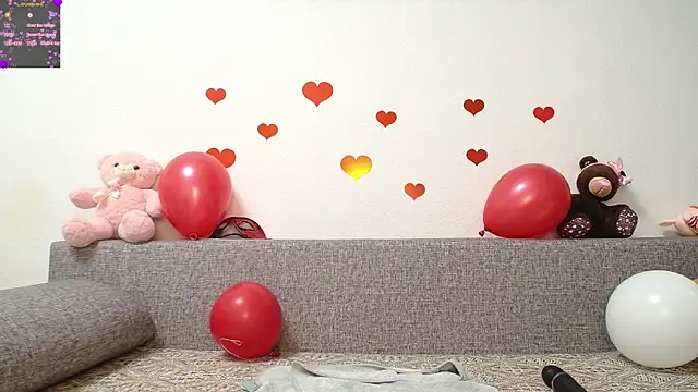 Snapshot of sweet_girl_Vr chatting on 02-13-25, 09:30 sweet girl Vr online show from 02-13-25, 09:30