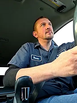 MrMechanic38 online show from 02-25-26, 01:43