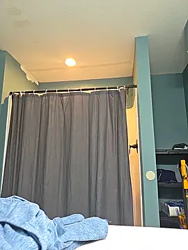 Snapshot of MrMechanic38 chatting on 06-14-26, 01:35 MrMechanic38 online show from 06-14-26, 01:35