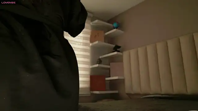 Snapshot of Megan_mooree_ chatting on 11-01-25, 02:08 Megan mooree online show from 11-01-25, 02:08