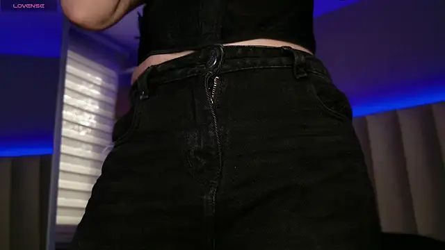 Snapshot of Megan_mooree_ chatting on 11-08-25, 12:05 Megan mooree online show from 11-08-25, 12:05