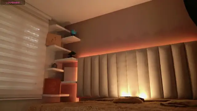 Snapshot of Megan_mooree_ chatting on 11-15-25, 12:13 Megan mooree online show from 11-15-25, 12:13