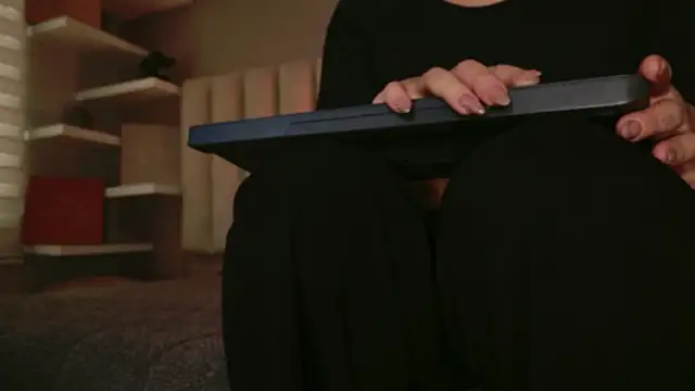 Snapshot of Megan_mooree_ chatting on 11-23-25, 12:38 Megan mooree online show from 11-23-25, 12:38