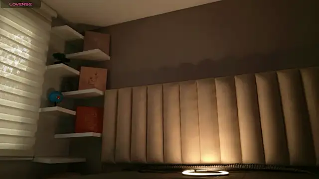 Snapshot of Megan_mooree_ chatting on 02-11-26, 12:32 Megan mooree online show from 02-11-26, 12:32