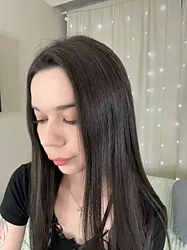 Snapshot of Vika_Gray chatting on 03-13-26, 04:13 Vika Gray online show from 03-13-26, 04:13