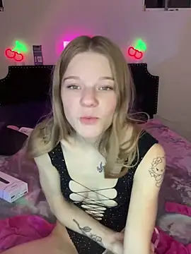 Snapshot of foxy_ana13 chatting on 01-12-25, 03:07 foxy ana13 online show from 01-12-25, 03:07
