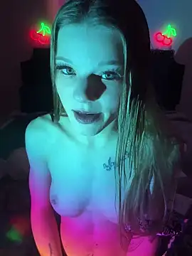 Snapshot of foxy_ana13 chatting on 01-18-25, 05:52 foxy ana13 online show from 01-18-25, 05:52