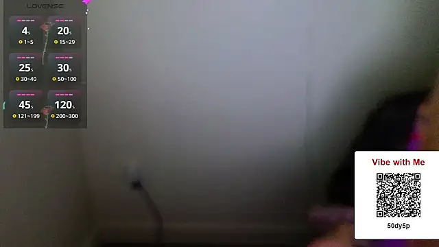 Snapshot of foxy_ana13 chatting on 02-06-25, 02:11 foxy ana13 online show from 02-06-25, 02:11