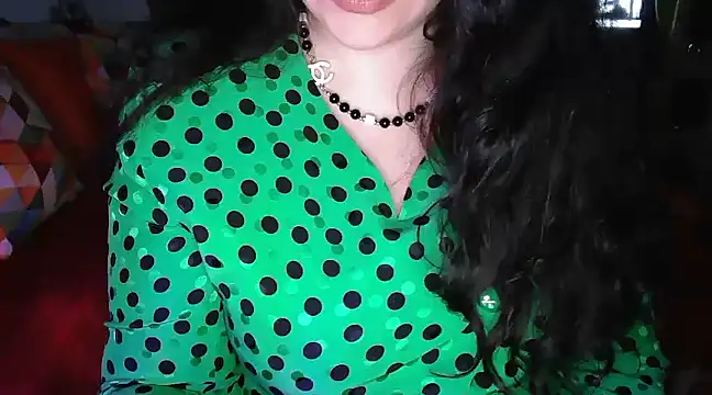 Snapshot of CronacaErotica chatting on 02-05-25, 04:47 CronacaErotica online show from 02-05-25, 04:47