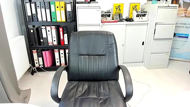 kilenyapatrice online show from 09-20-25, 11:33