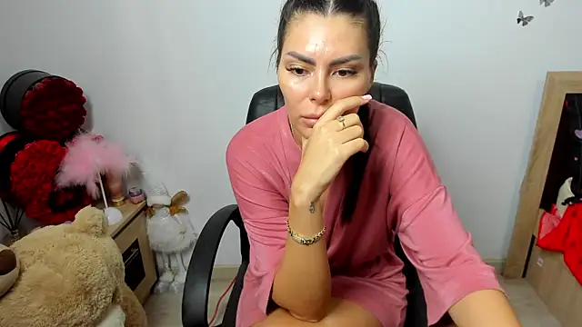 kilenyapatrice online show from 07-14-26, 09:47