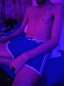 johngil0995 online show from 11-22-25, 08:24