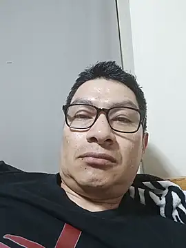 Snapshot of gioarcangel chatting on 05-19-26, 03:46 gioarcangel online show from 05-19-26, 03:46
