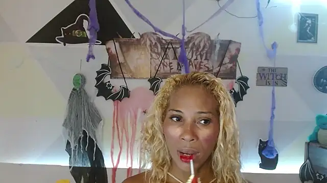 NatashaDormat online show from 10-20-25, 01:33