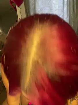 Snapshot of EmmaHot chatting on 02-26-25, 09:48 EmmaHot online show from 02-26-25, 09:48