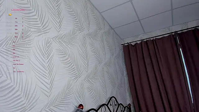 Snapshot of Blossom_Sonya chatting on 02-04-25, 10:21 Blossom Sonya online show from 02-04-25, 10:21