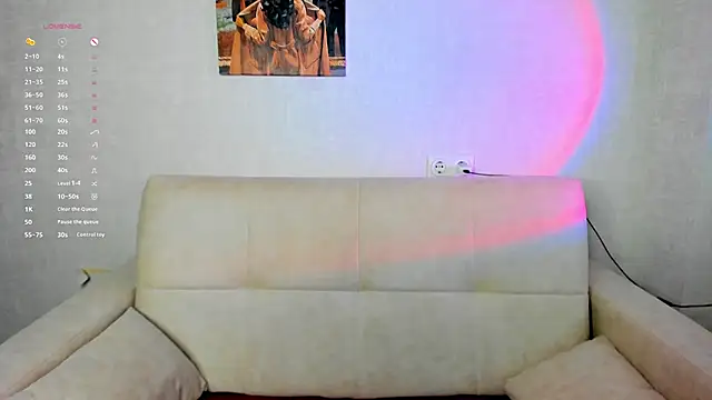 Snapshot of Blossom_Sonya chatting on 02-13-25, 04:00 Blossom Sonya online show from 02-13-25, 04:00