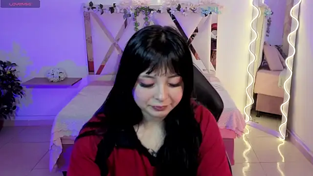 hina tay online show from 04-27-26, 03:26