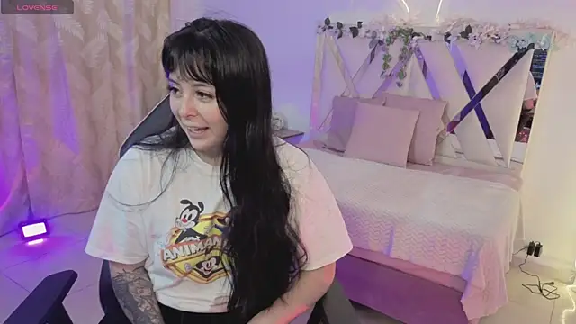 hina tay online show from 04-28-26, 03:22