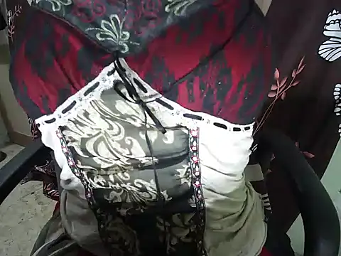 Snapshot of Kinjal_patel01 chatting on 11-13-25, 03:16 Kinjal patel01 online show from 11-13-25, 03:16