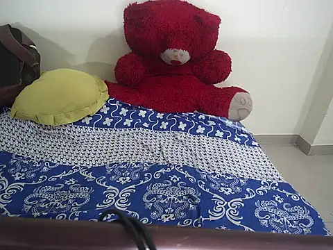 Snapshot of Kinjal_patel01 chatting on 03-28-26, 01:11 Kinjal patel01 online show from 03-28-26, 01:11