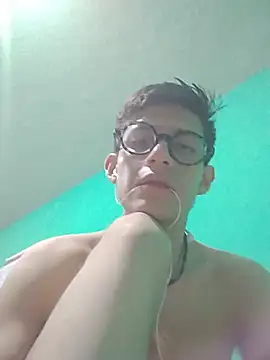 Alex30ct online show from 05-18-26, 08:47