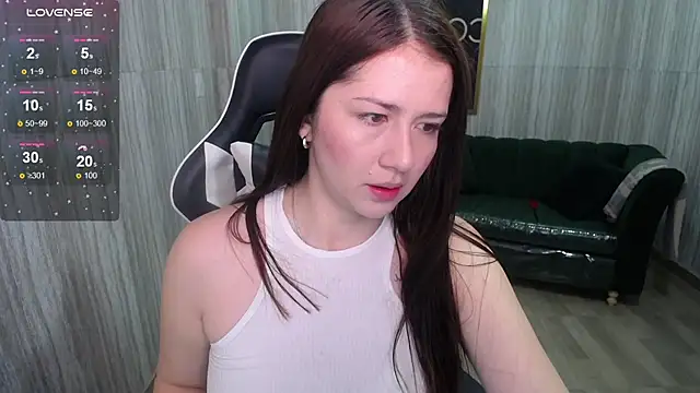 Snapshot of Rachel_t_ chatting on 12-29-24, 10:56 Rachel t online show from 12-29-24, 10:56