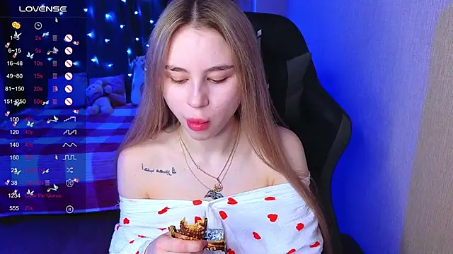 Snapshot of doll_barbieee chatting on 12-03-24, 12:38 doll barbieee online show from 12-03-24, 12:38