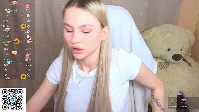 Snapshot of doll_barbieee chatting on 10-12-25, 10:31 doll barbieee online show from 10-12-25, 10:31