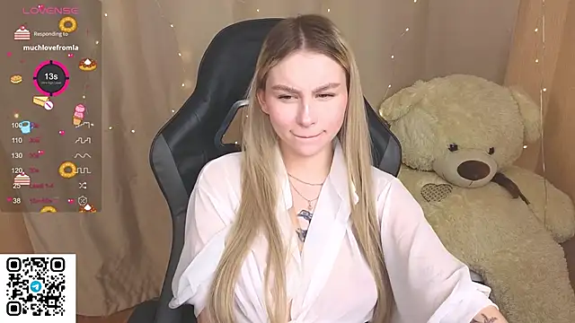 Snapshot of doll_barbieee chatting on 11-04-25, 11:26 doll barbieee online show from 11-04-25, 11:26