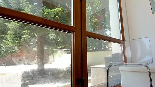 Mia  Milan online show from 06-29-26, 10:15
