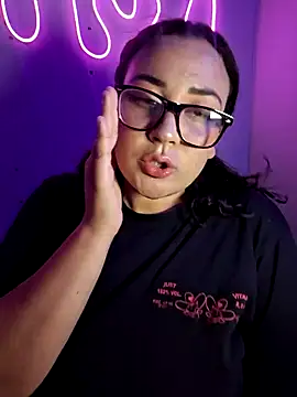 Snapshot of alexxaa96 chatting on 01-29-25, 02:30 alexxaa96 online show from 01-29-25, 02:30