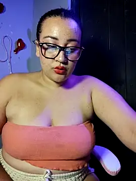 Snapshot of alexxaa96 chatting on 02-13-25, 02:42 alexxaa96 online show from 02-13-25, 02:42