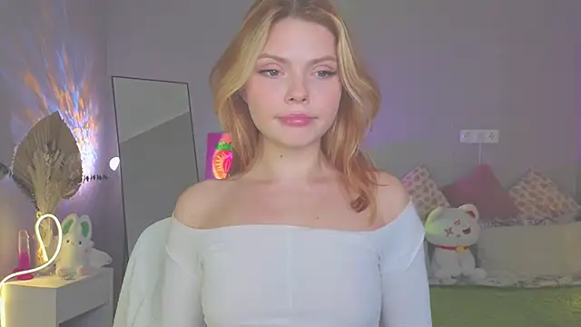 Snapshot of Red__Candy chatting on 09-30-25, 01:16 Red Candy online show from 09-30-25, 01:16