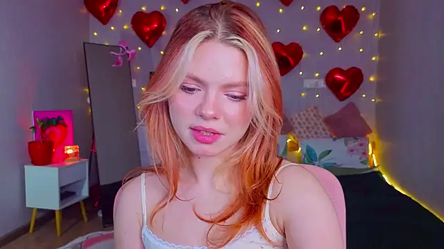 Snapshot of Red__Candy chatting on 03-10-26, 03:06 Red Candy online show from 03-10-26, 03:06