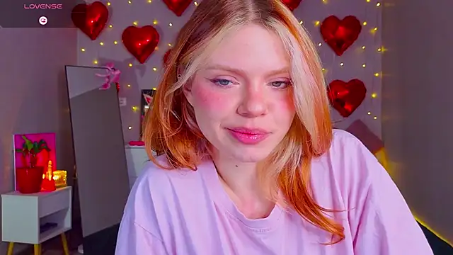 Snapshot of Red__Candy chatting on 03-26-26, 03:28 Red Candy online show from 03-26-26, 03:28