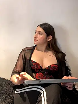 kamel-ayesha online show from 10-21-25, 05:35