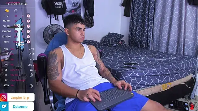 cJuan111 online show from 09-19-25, 04:18