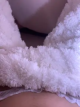 Snapshot of Aimeil chatting on 12-14-24, 11:50 Aimeil online show from 12-14-24, 11:50