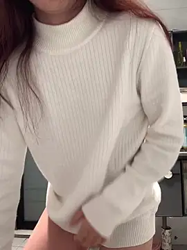 Snapshot of Aimeil chatting on 12-24-24, 05:49 Aimeil online show from 12-24-24, 05:49