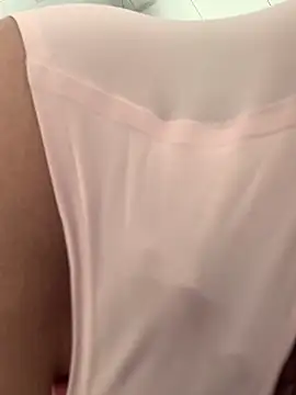 Snapshot of Aimeil chatting on 12-25-24, 04:11 Aimeil online show from 12-25-24, 04:11