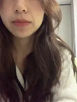 Snapshot of Aimeil chatting on 01-04-25, 05:05 Aimeil online show from 01-04-25, 05:05