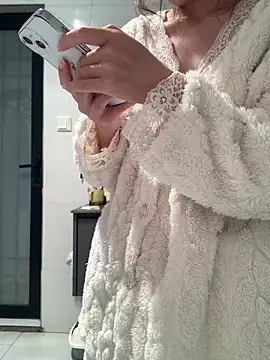 Snapshot of Aimeil chatting on 03-12-25, 04:46 Aimeil online show from 03-12-25, 04:46