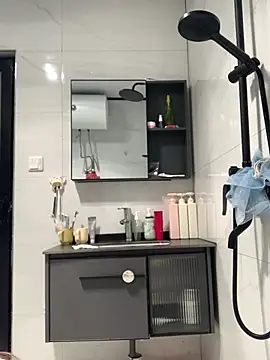 Snapshot of Aimeil chatting on 03-13-25, 04:34 Aimeil online show from 03-13-25, 04:34