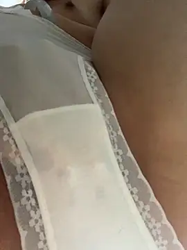 Snapshot of Aimeil chatting on 10-31-25, 06:47 Aimeil online show from 10-31-25, 06:47