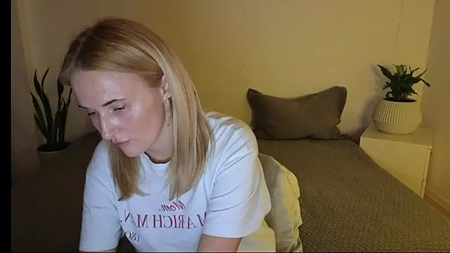 AlisssaRose online show from 03-15-25, 01:19