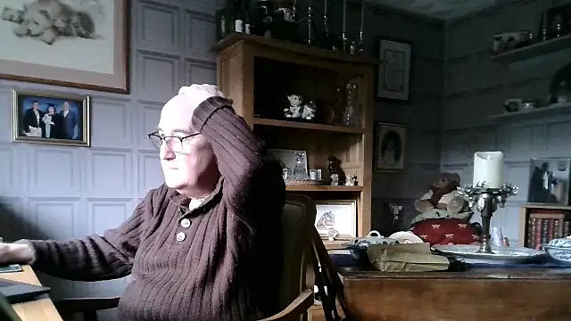 Adamdaddybear online show from 01-19-25, 02:06