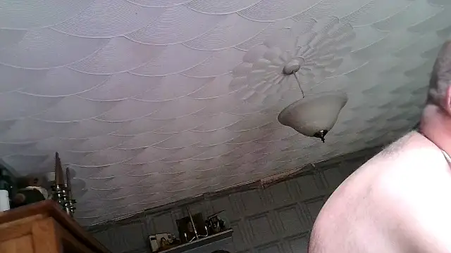 Adamdaddybear online show from 02-17-25, 10:18